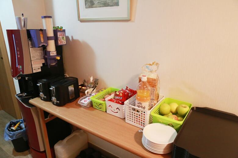 Hostal Grand Field Residence Hostel