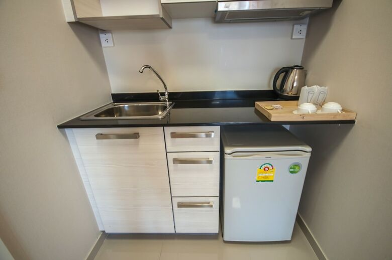 Aparthotel Implace Impact @ Msociety Condo