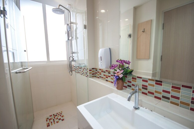 Aparthotel Implace Impact @ Msociety Condo