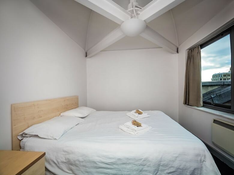 Hostal Lse Grosvenor House