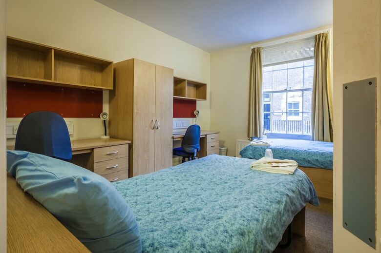 Hostal Lse Passfield Hall