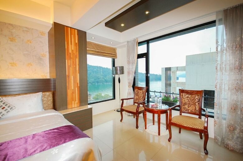 Hotel Cherry Feast Resort