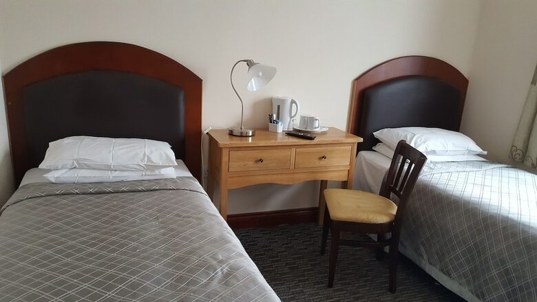 Bed & Breakfast Airport Guest House