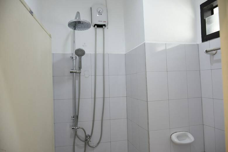 Hotel Basaya Laemchabang