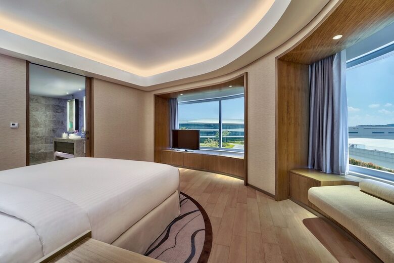 Hotel Conrad Manila