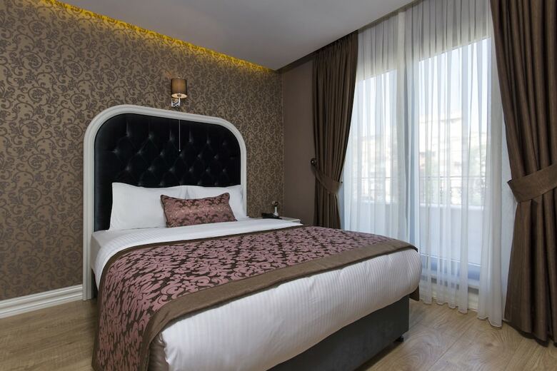 Dencity Hotel