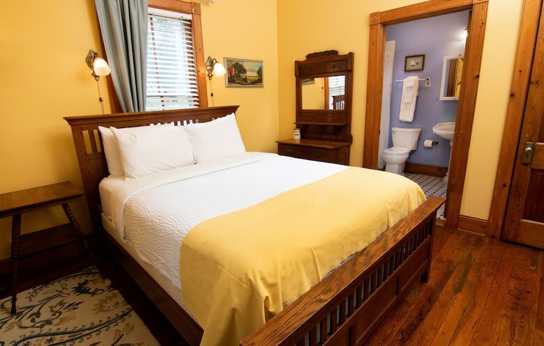 Bed & Breakfast Sweetwater Branch Inn