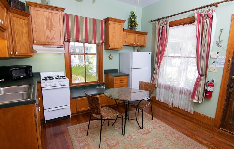 Bed & Breakfast Sweetwater Branch Inn