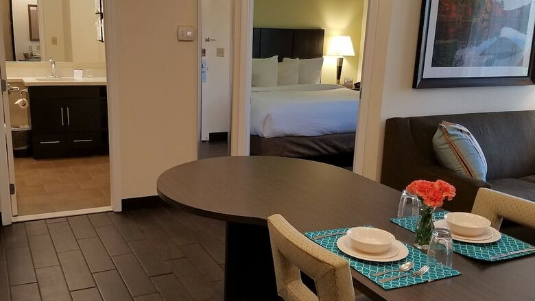 Aparthotel Candlewood Suites East Syracuse - Carrier Circle