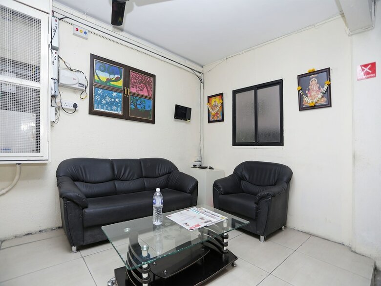 Hotel Oyo 946 Royce Studio Apartments
