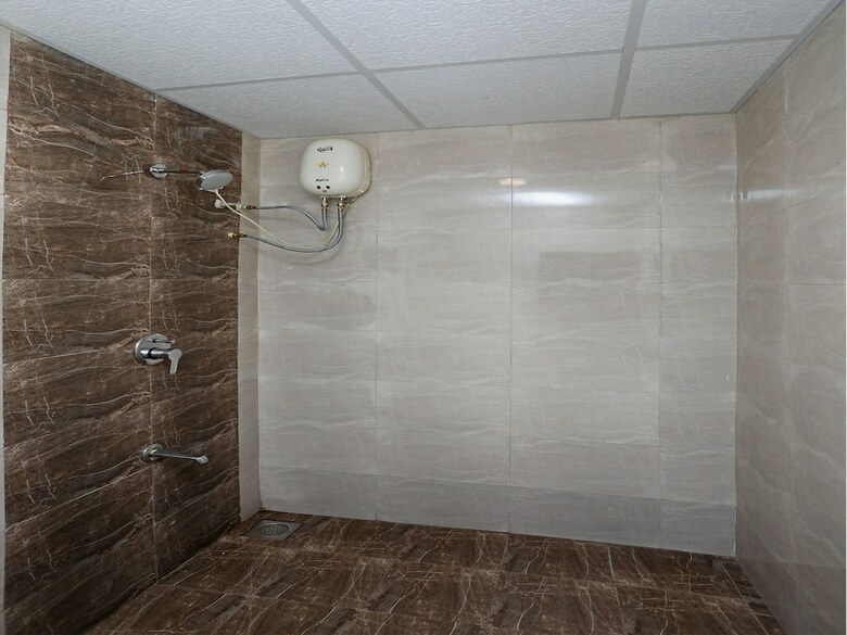 Hotel Oyo 946 Royce Studio Apartments