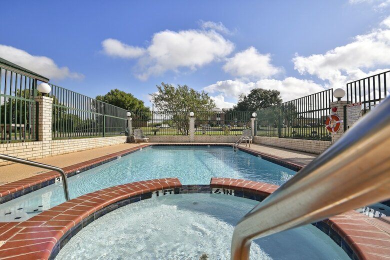 Oyo Hotel Yoakum West