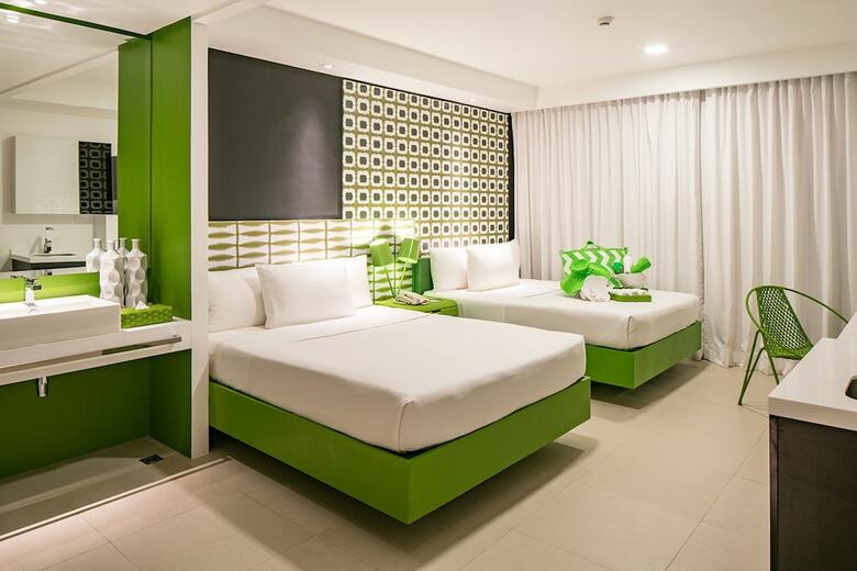 Hotel Astoria Current