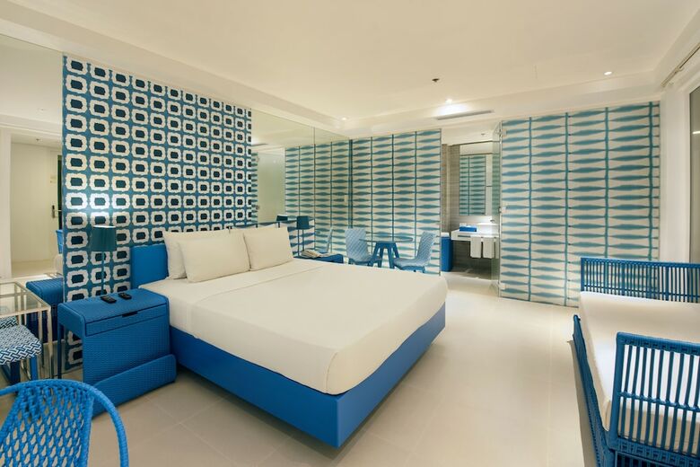 Hotel Astoria Current