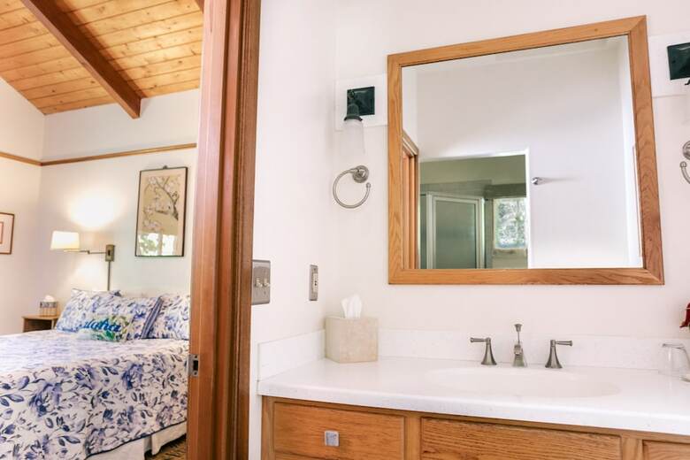 Bed & Breakfast Kilauea Lodge And Restaurant