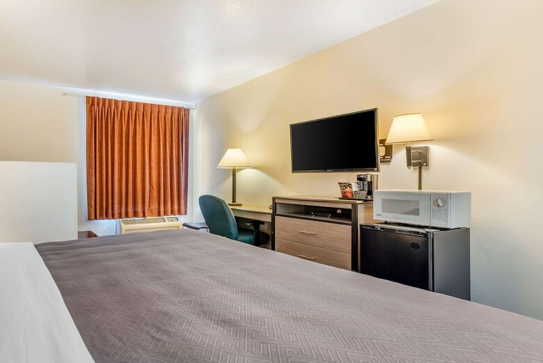 Hotel Econo Lodge Pueblo