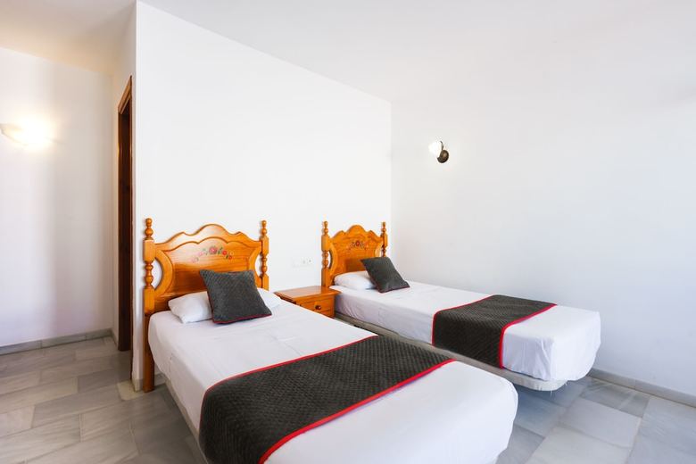 Oyo Apartamentos Pepe Mesa