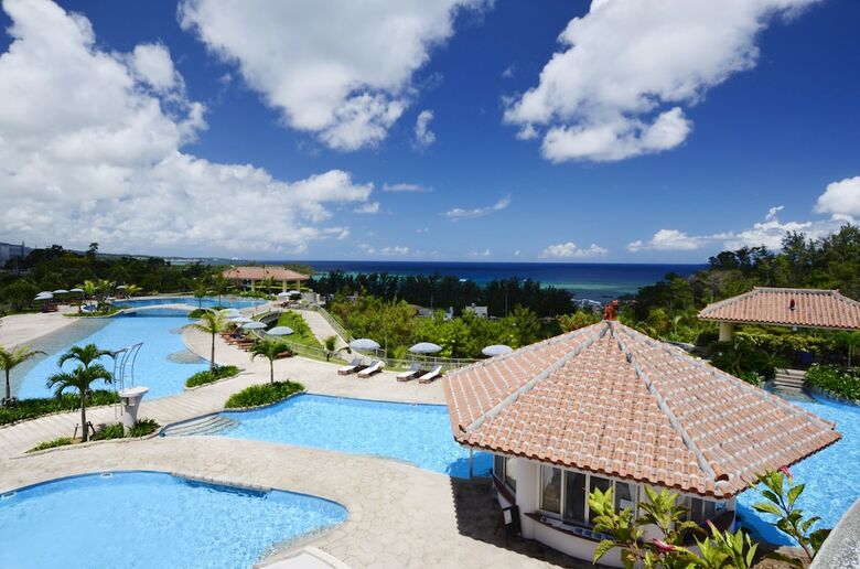 Hotel Okinawa Marriott Resort & Spa