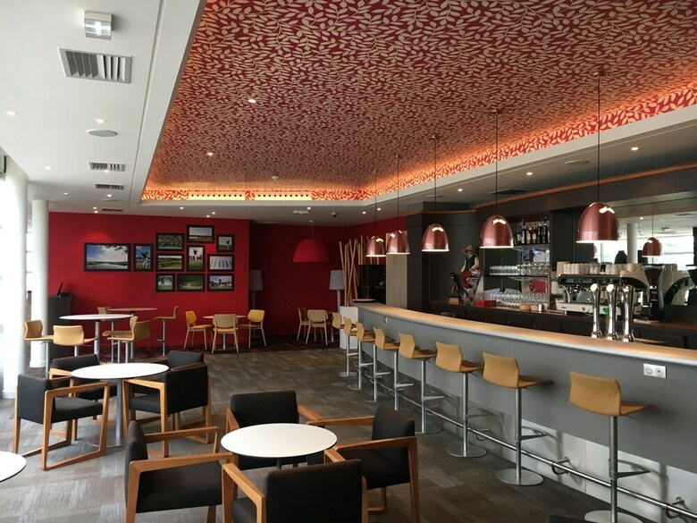 Hotel Novotel Saint-quentin In Yvelines