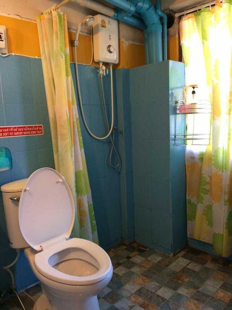 Hostal The Living Place 2 - Hostel