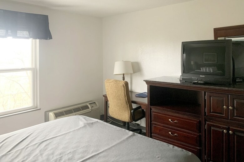 Hotel Lake St Loius