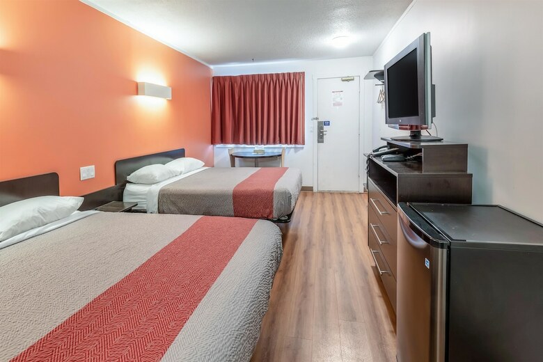 Motel 6 Kamloops, Bc