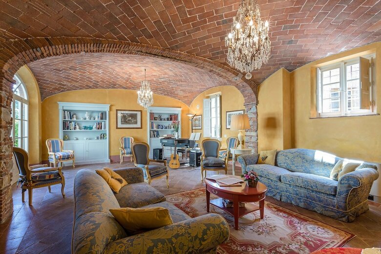 Coselli's Collection Luxury Villas Rental