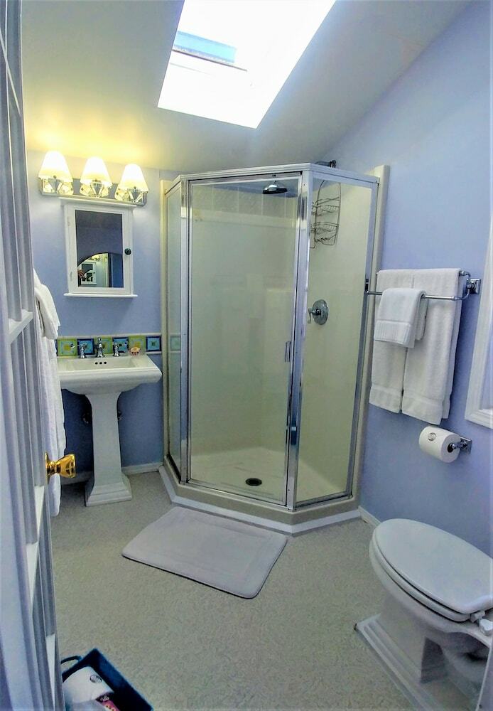 Boreas Bed & Breakfast Inn