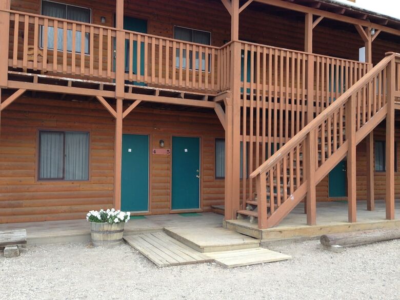 Hotel Yellowstone Valley Inn