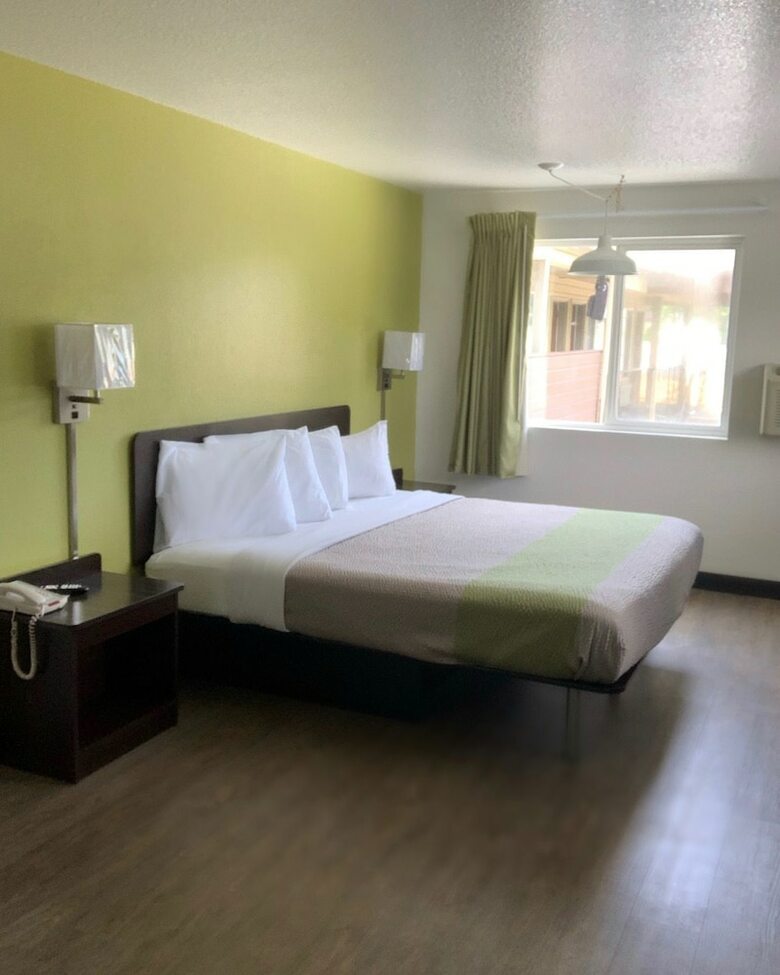 Hotel Motel 6 Yakima - Downtown