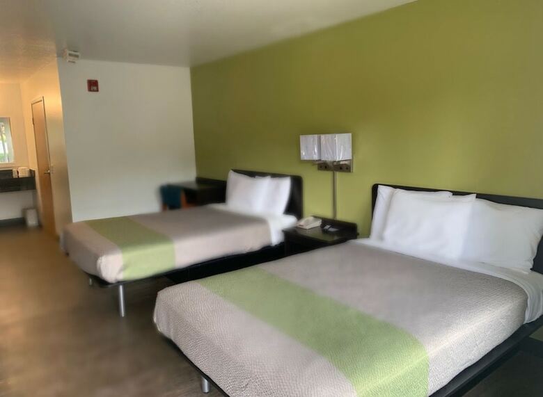 Hotel Motel 6 Yakima - Downtown