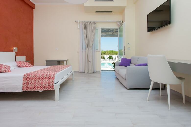 Hotel Relais Masseria Casina Dei Cari