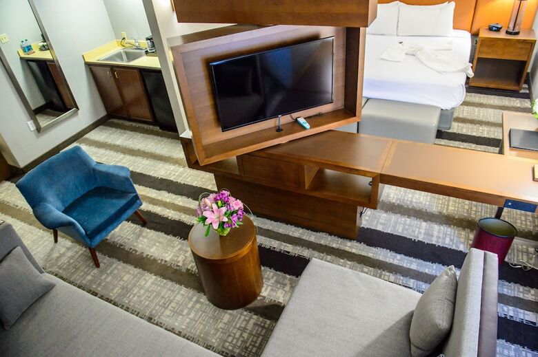 Hotel Crowne Plaza Dulles Airport