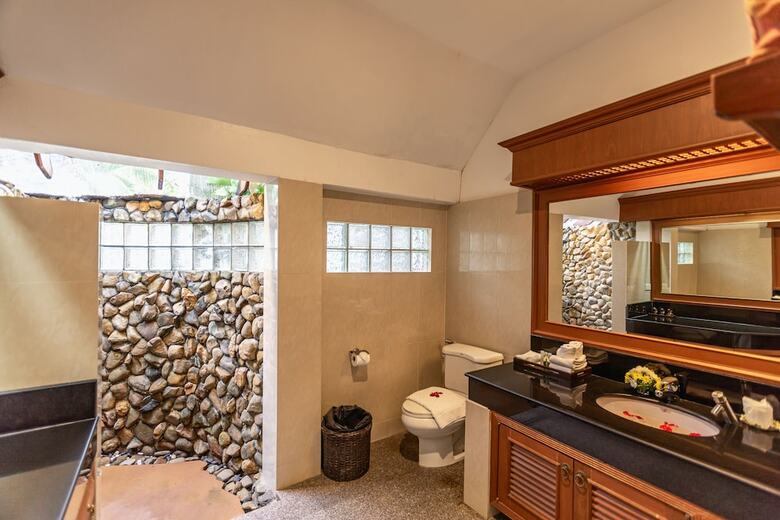 The Hotspring Beach Resort & Spa