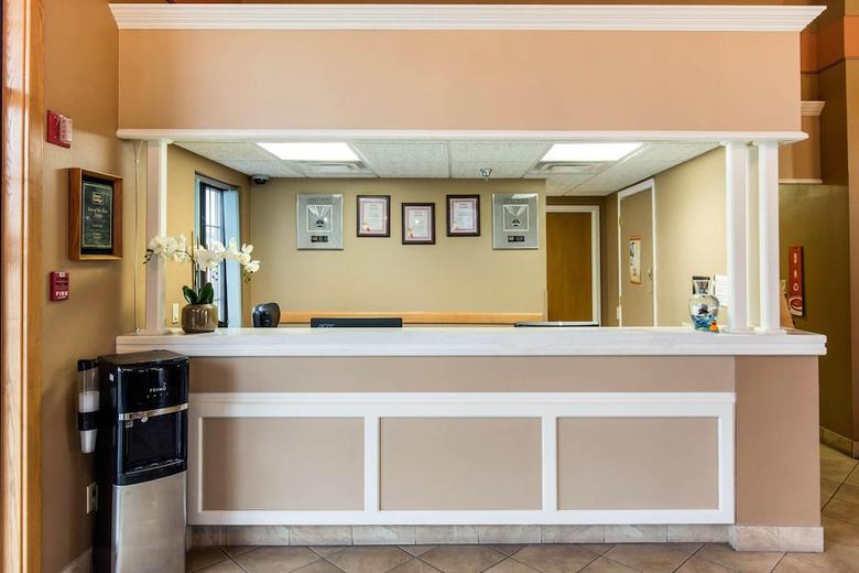 Hotel Econo Lodge At Thousand Hills