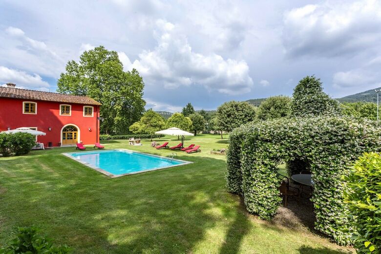 Coselli's Luxury Villas