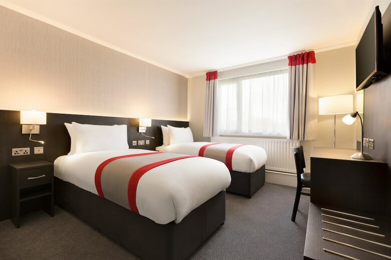 Hotel Ramada By Wyndham Chorley South