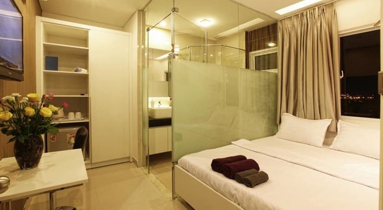 Yellow House Saigon Hotel