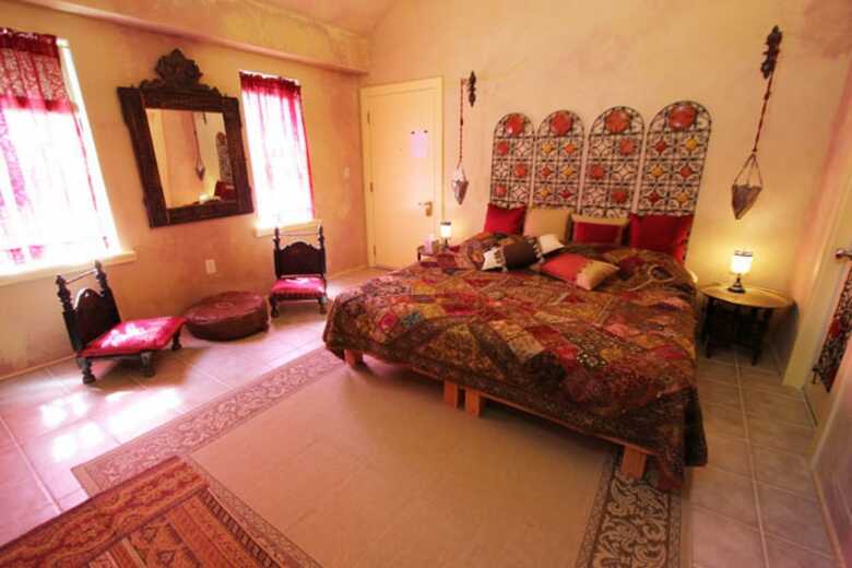 Bed & Breakfast Topia Inn - An Organic Oasis