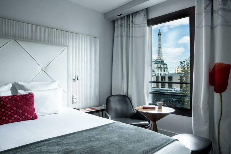 Hotel Le Parisis Paris Tour Eiffel