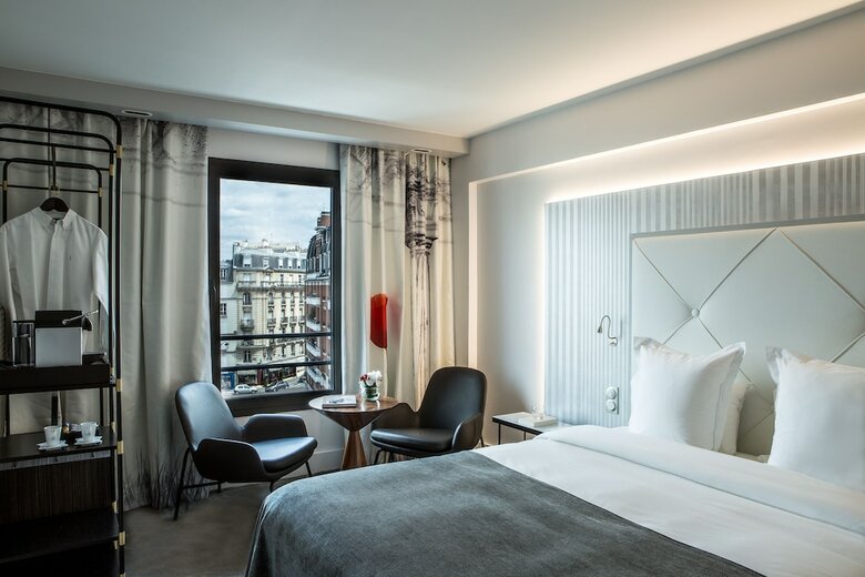 Hotel Le Parisis Paris Tour Eiffel