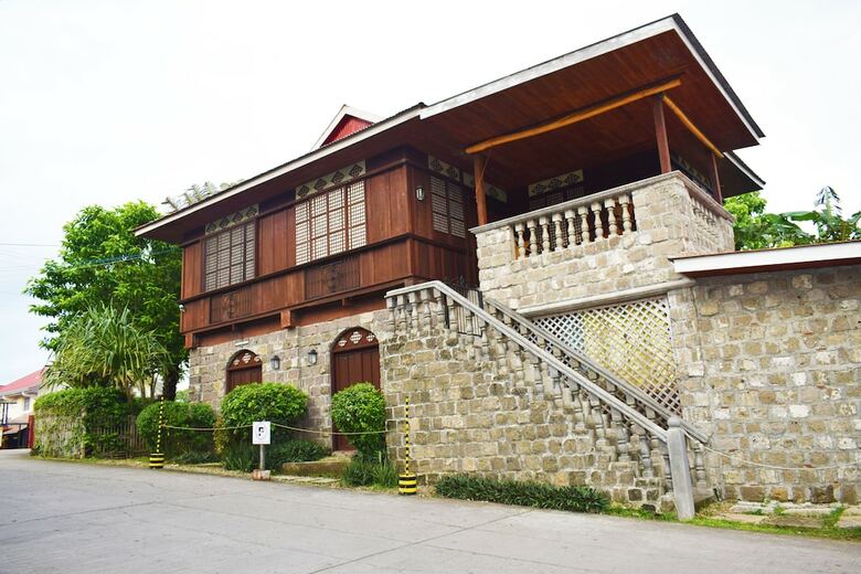 Hotel Paradores Del Castillo