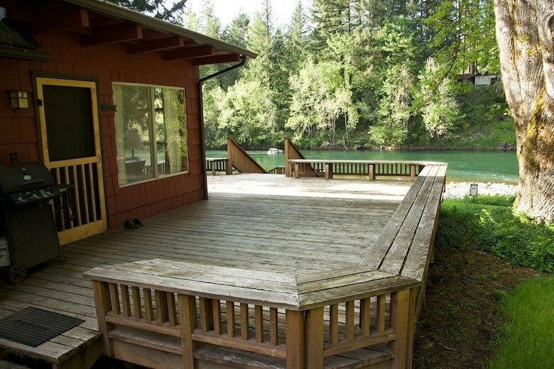 Cabana The Wayfarer Resort