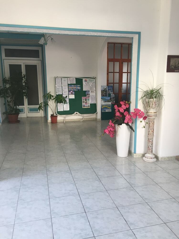 Posada Pithaecusa