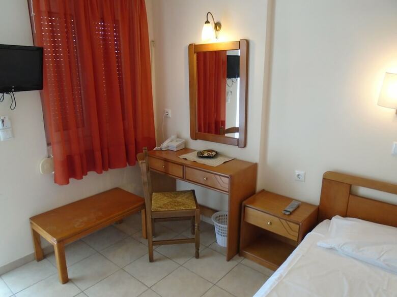 Hotel Triton