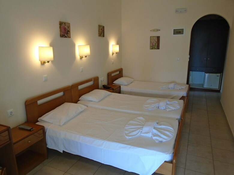Hotel Triton