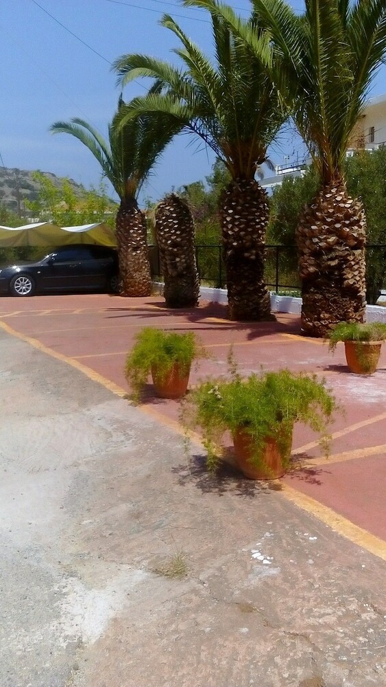 Hotel Triton