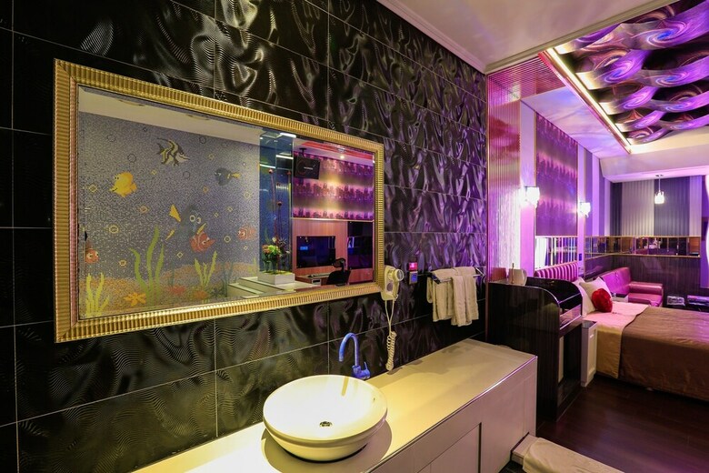 Sweet Love Boutique Motel
