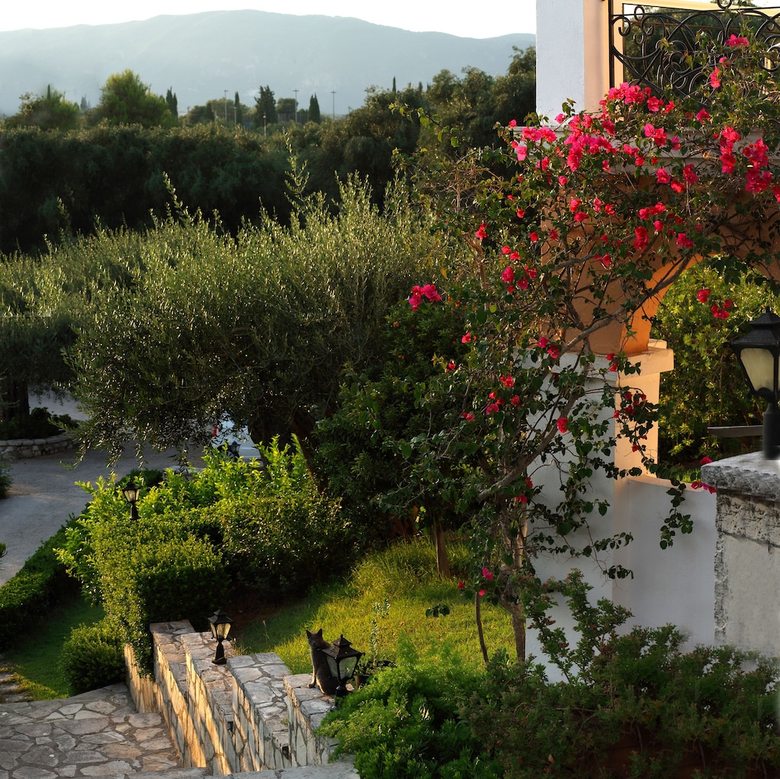 Nefeli Hotel