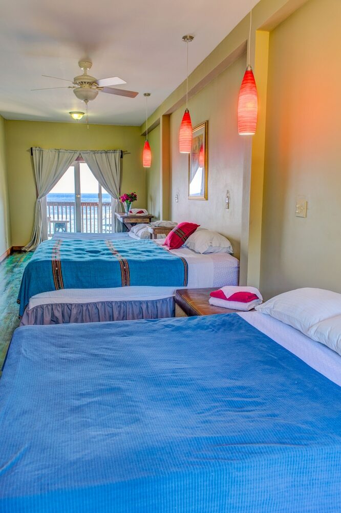 Hotel Lands End